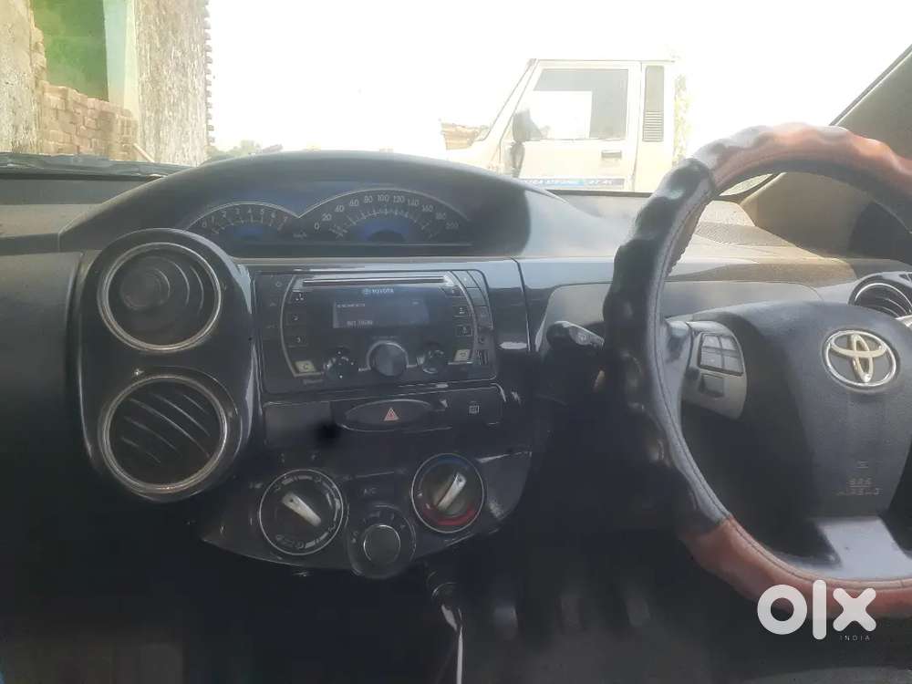Toyota Etios Cross 2017