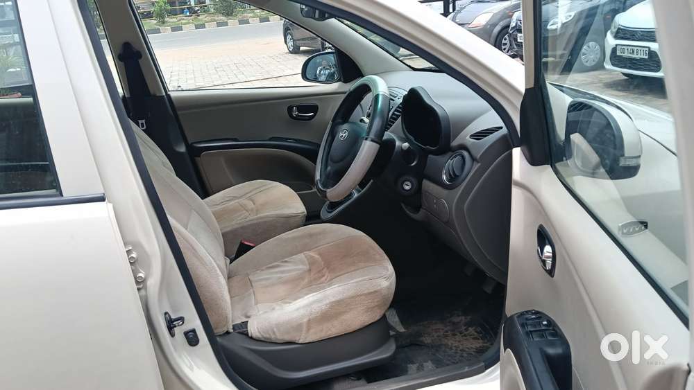 Hyundai I10 Sportz, 2013, Petrol