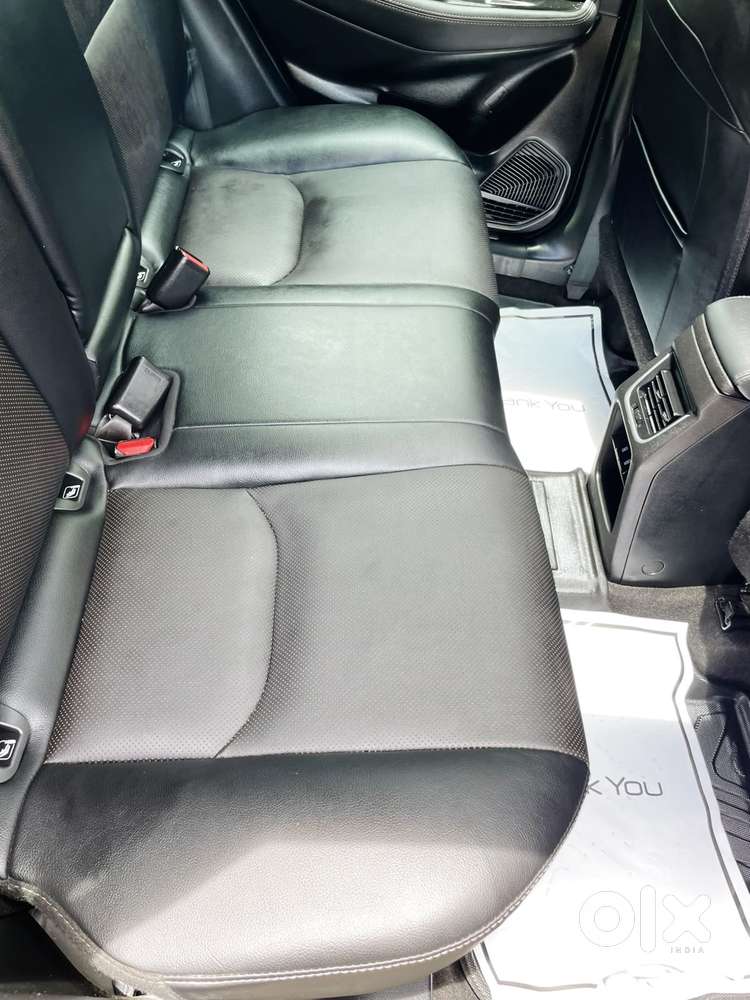 Maruti Suzuki Grand Vitara 1.5 Alpha Plus Dual Tone Intelligent Hybr..