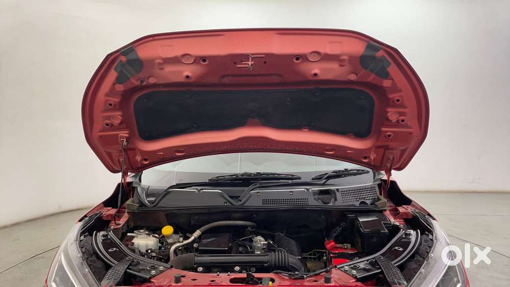 Nissan Magnite 1.0 Xv Premium, 2023, Petrol