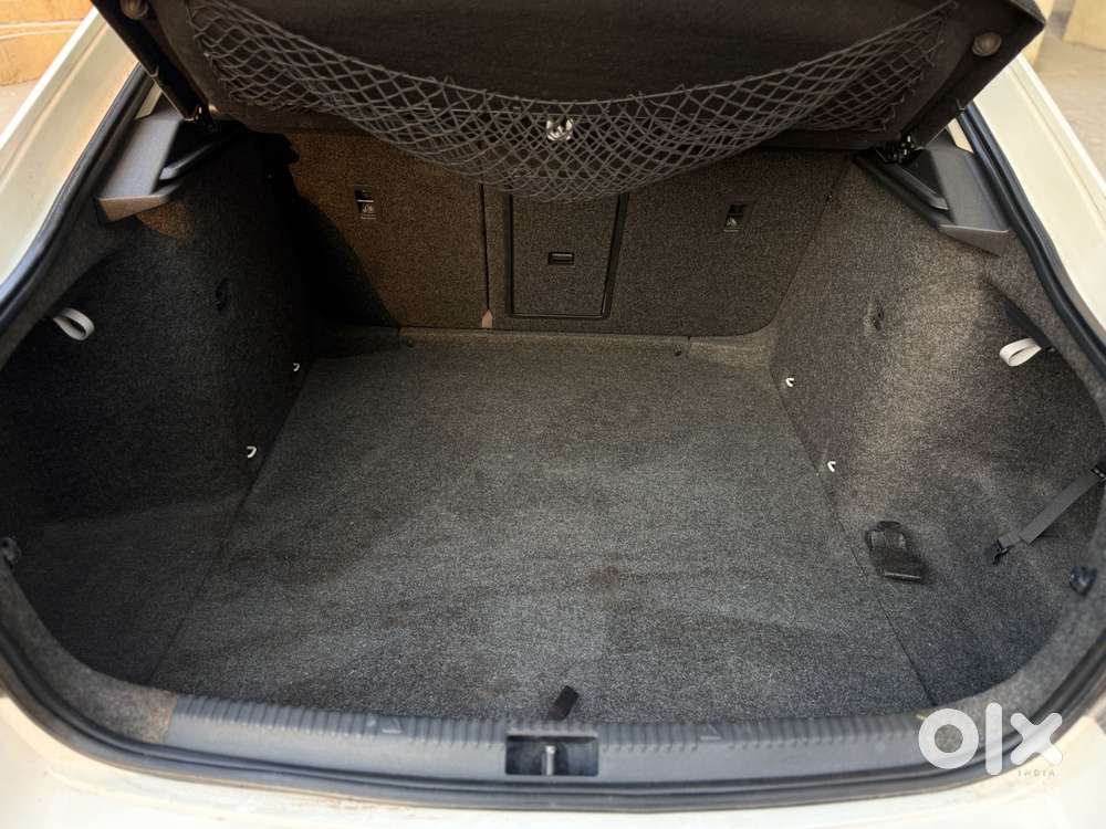 Skoda Octavia 2013-2017 Style Plus 1.8 Tsi At, 2015, Petrol