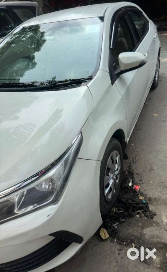 Toyota Corolla Altis 1.8 J, 2017, Petrol