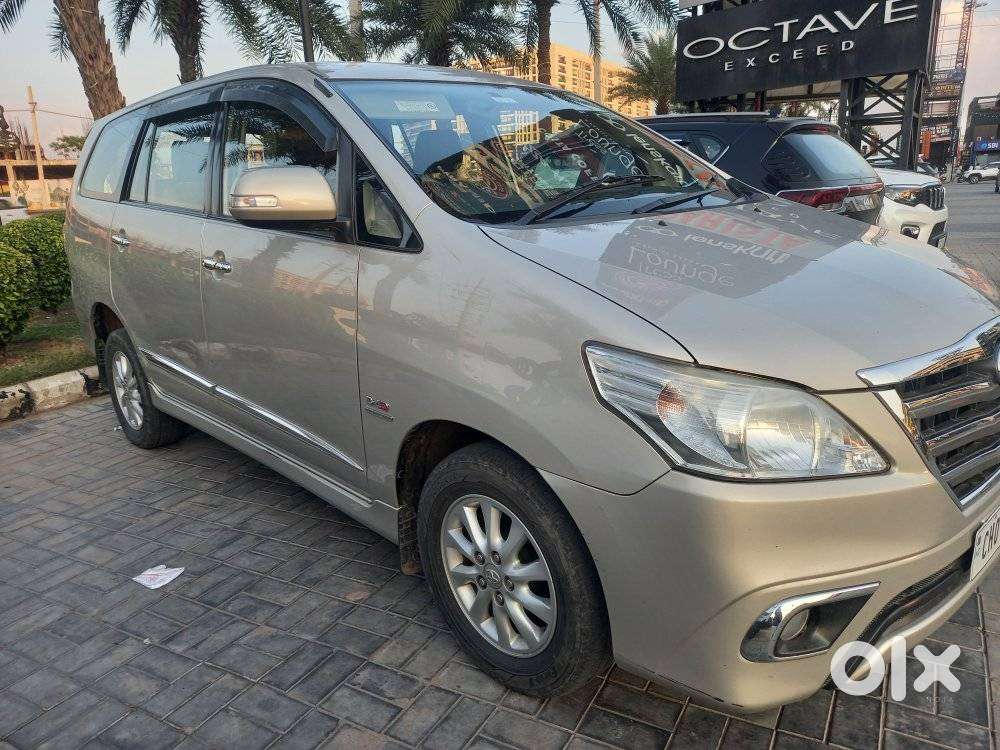 Toyota Innova 2.5 Z Diesel 7 Seater, 2014, Diesel