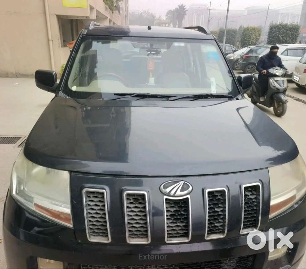 Mahindra Tuv 300 2017 Diesel Well Maintained