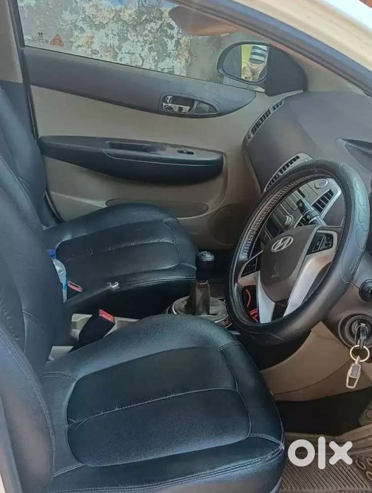 Hyundai I20 Sportz Top Model