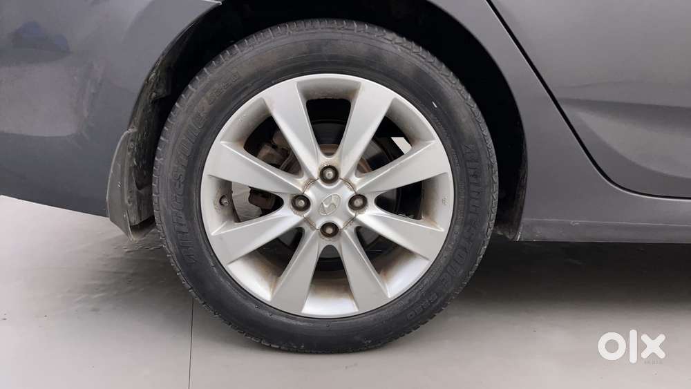 Hyundai Verna Fluidic 1.6 Vtvt Sx Opt, 2012, Petrol