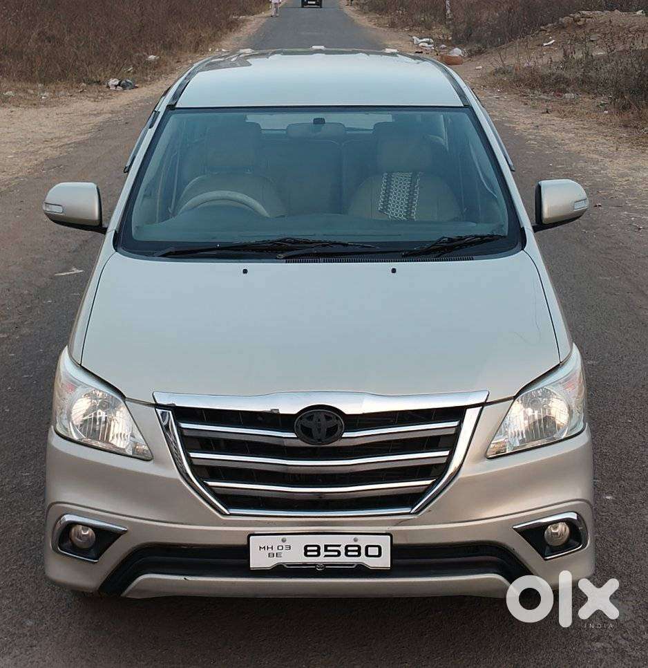 Toyota Innova 2009-2011 2.5 E 8 Str, 2012, Diesel