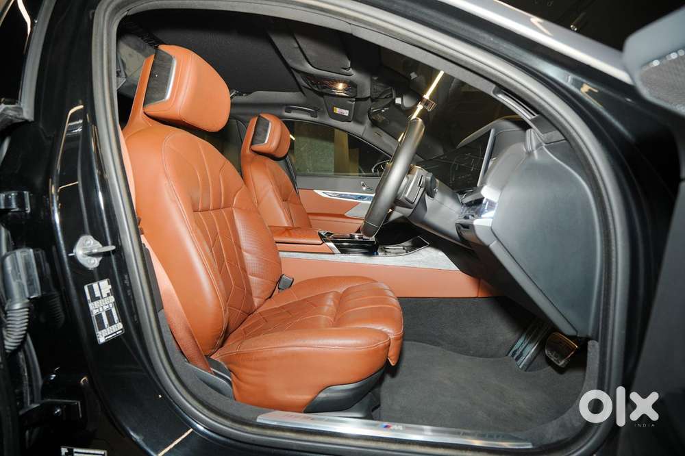 Bmw 7 Series 740i M Sport Petrol Automatic, 2023, Petrol