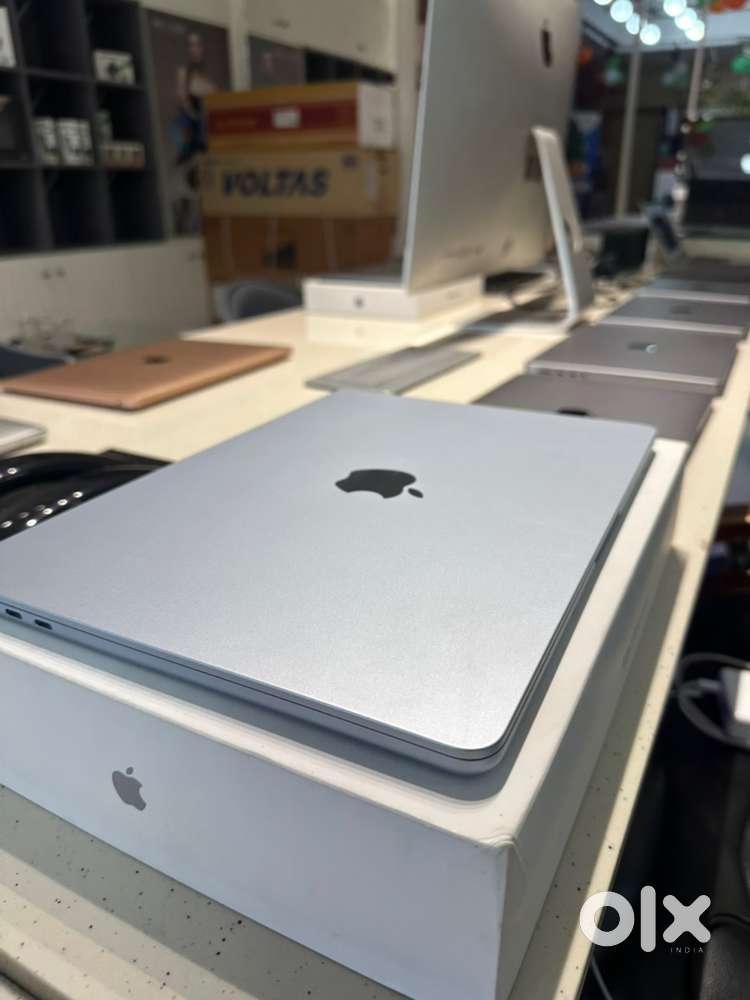 Macbook M4 Air 16gb/256gb/ warranty 2029