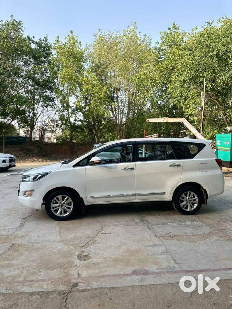 Toyota Innova Crysta 2.4 G Mt 7 Str, 2019, Diesel