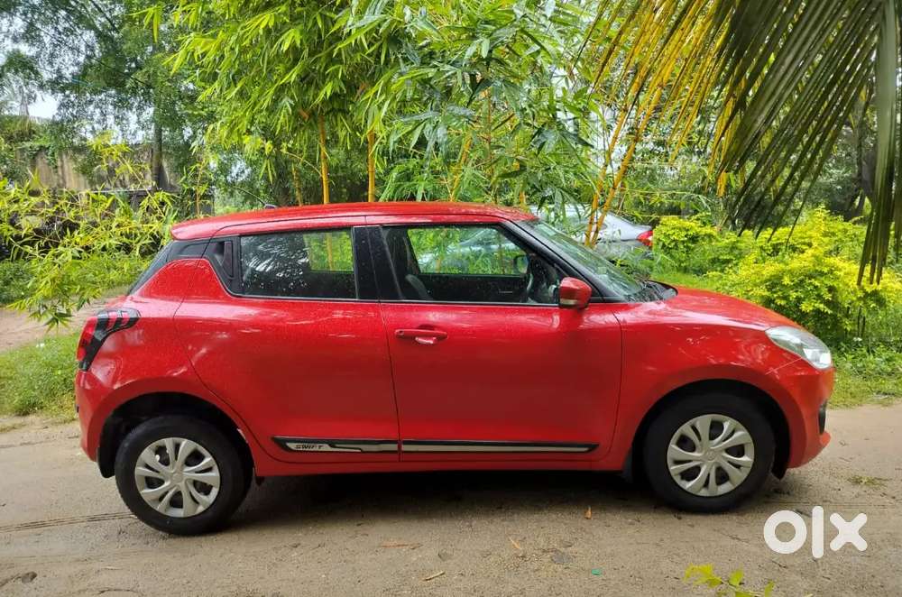 Maruti Suzuki Swift Vxi 2021