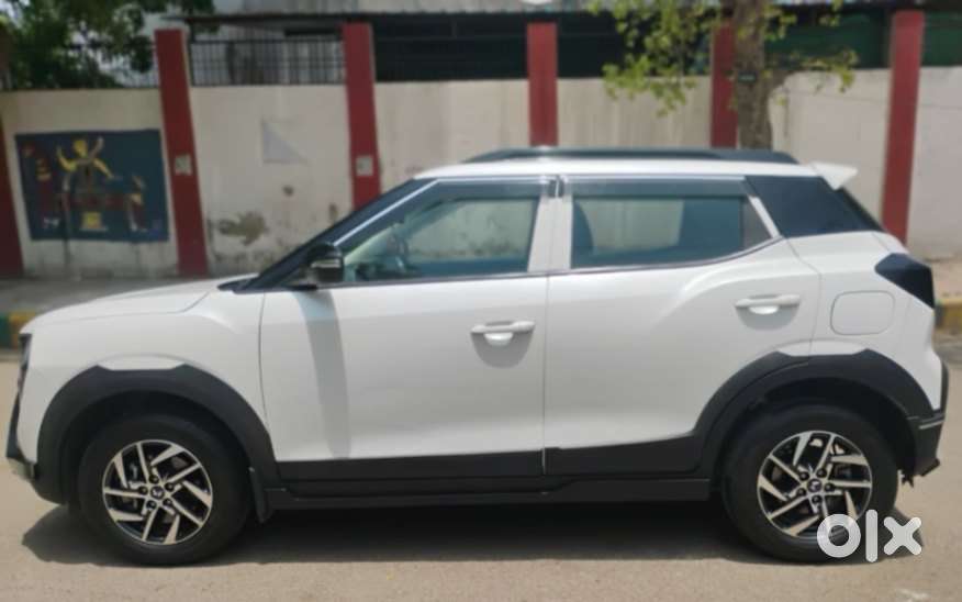 Mahindra Xuv 3xo, 2024, Petrol