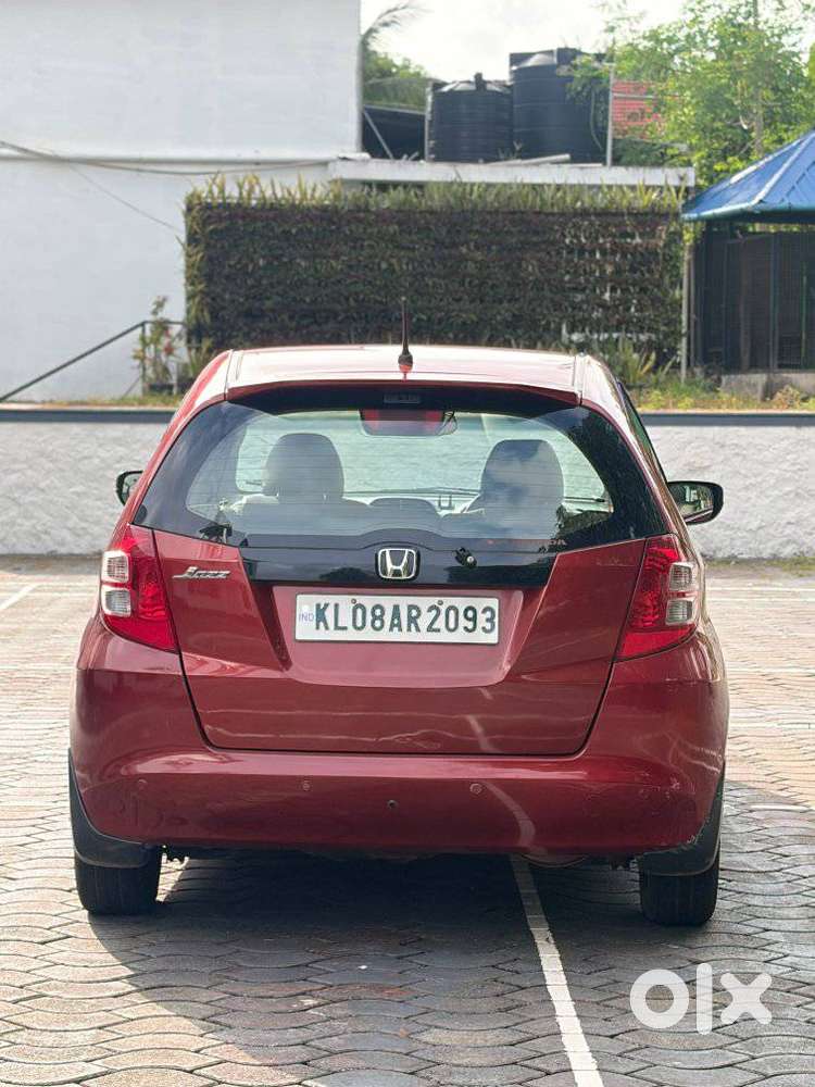 Honda Jazz 1.2 V I Vtec Privilege, 2009, Cng & Hybrids