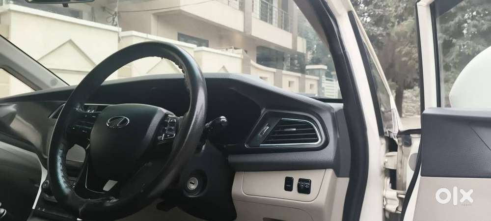Mahindra Marazzo M8, 2019, Diesel