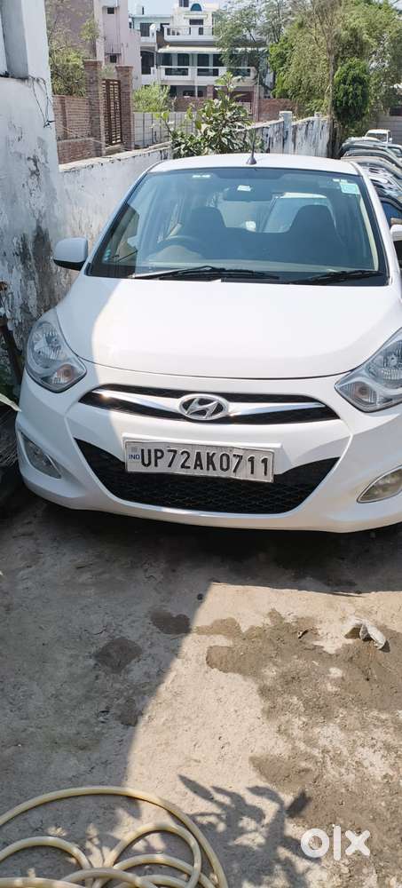 Hyundai I10 Sportz, 2016, Petrol