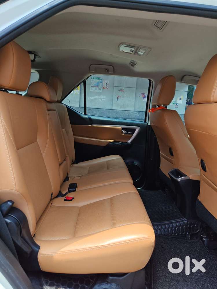 Toyota Fortuner 4x2 At 2.8 Diesel, 2023, Diesel