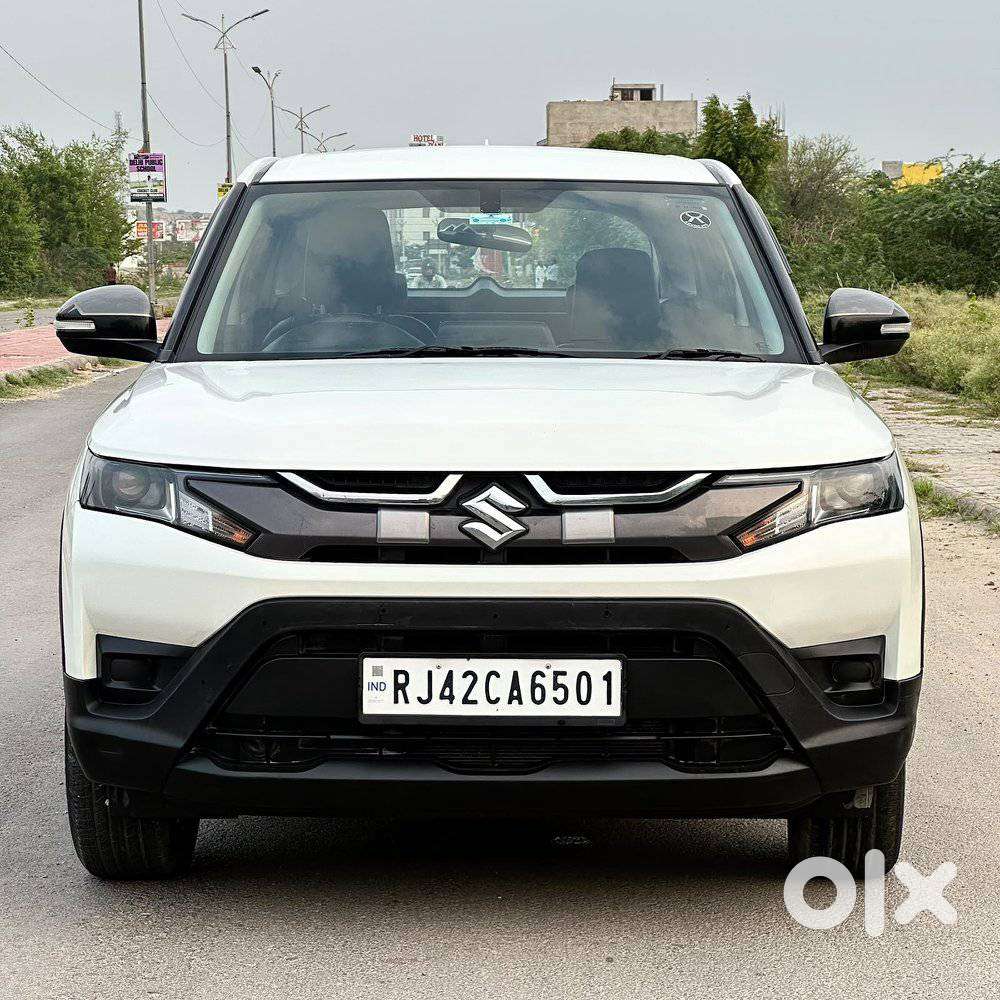 Maruti Suzuki Brezza Vxi At, 2023, Petrol