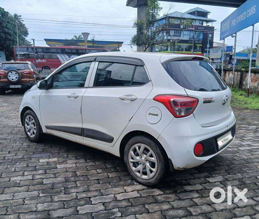 Hyundai Grand I10 Sportz(o) 1.2 Mt, 2017, Petrol