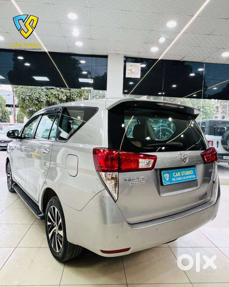 Toyota Innova Crysta [2020-ongoing] 2.4 Zx 7 Str, 2022, Diesel