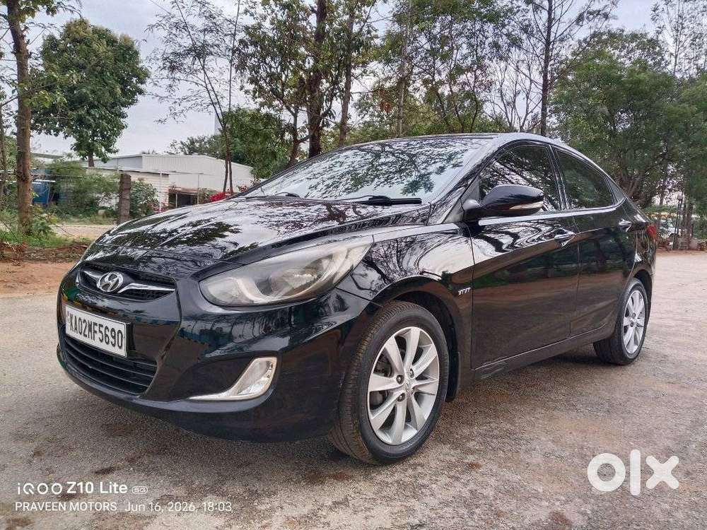 Hyundai Fluidic Verna 1.6 Vtvt Sx, 2011, Petrol