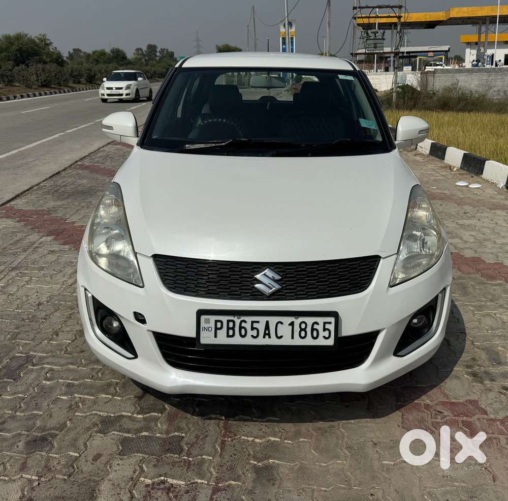 Maruti Suzuki Swift Vxi With Abs, 2015, Petrol