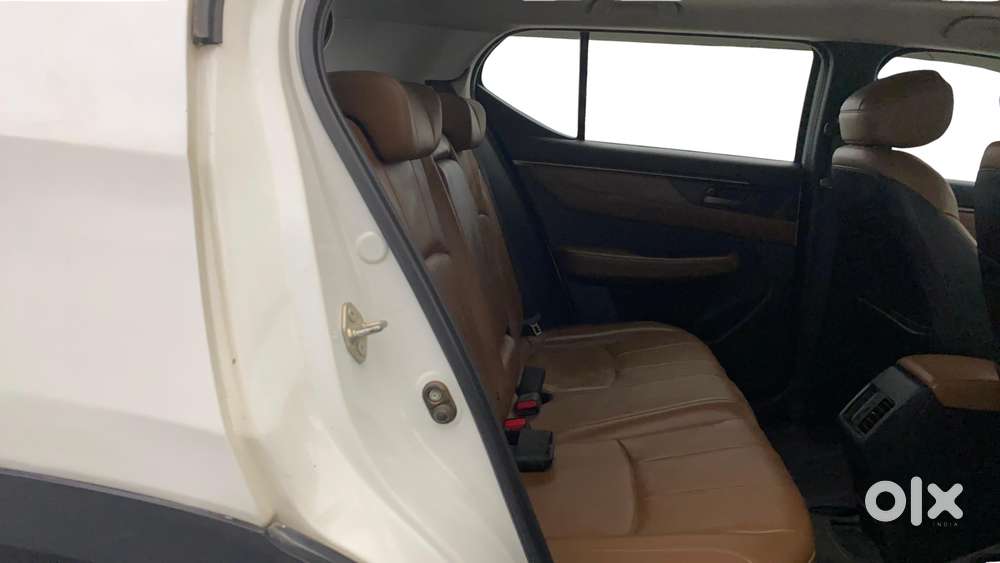 Honda Elevate Zx Mt, 2023, Petrol