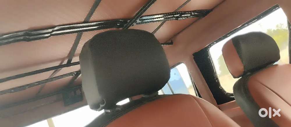 Mahindra Jeep Commander 2000