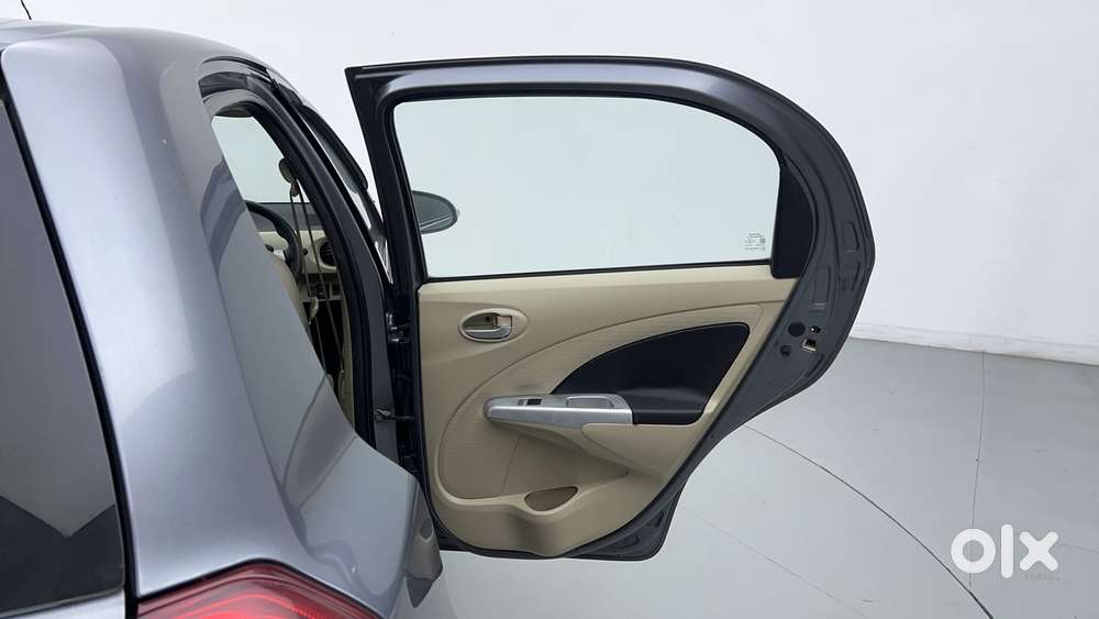 Toyota Etios Liva 2014-2016 V, 2017, Petrol