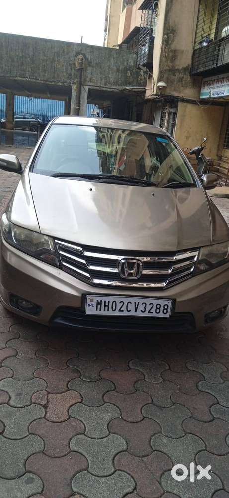 45,000 Km | Automatic | Original Paint | Same Family Since New