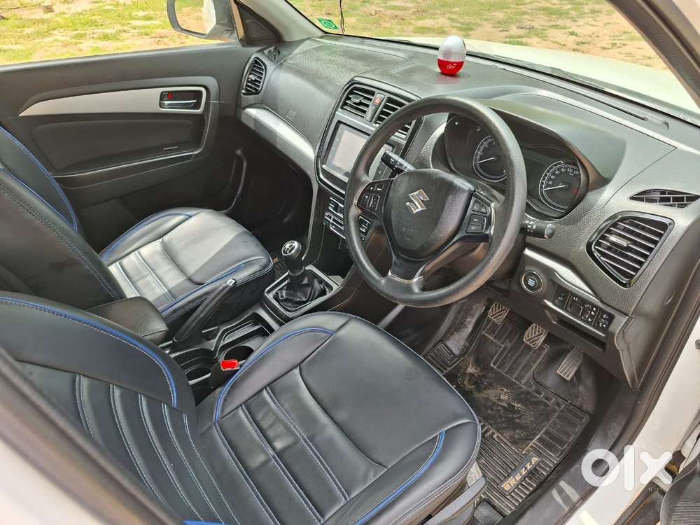 Maruti Suzuki Brezza 1.5 Zxi Smart Hybrid, 2021, Petrol
