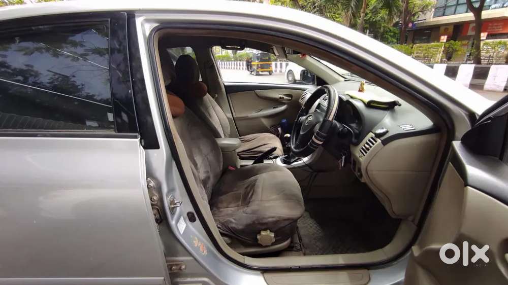 Toyota Corolla Altis 2012