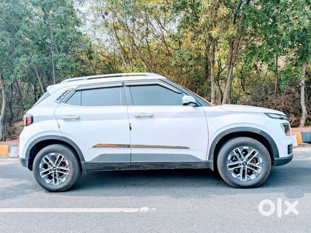 Hyundai Venue Sx Mt, 2023, Diesel