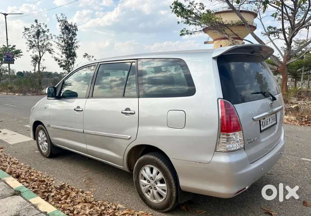 Toyota Innova 2012 Diesel Well Maintained