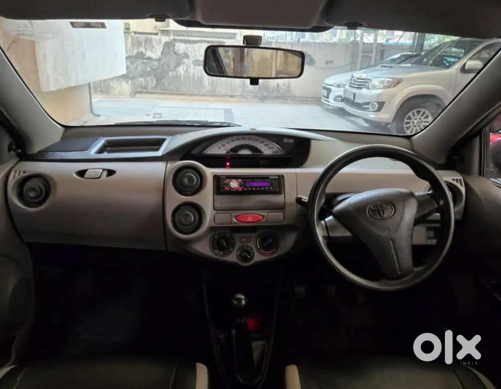 Toyota Etios Liva 2011
