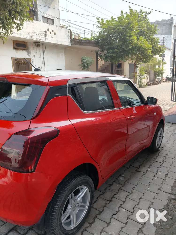 Maruti Suzuki Swift 2021 Petrol 60000 Km Driven
