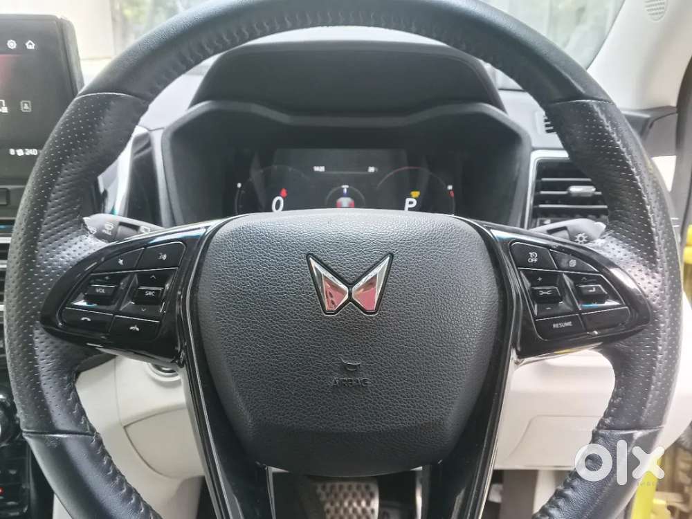 Mahindra Xuv 3xo Ax7l 1.2 Petrol At (pg), 2024, Petrol