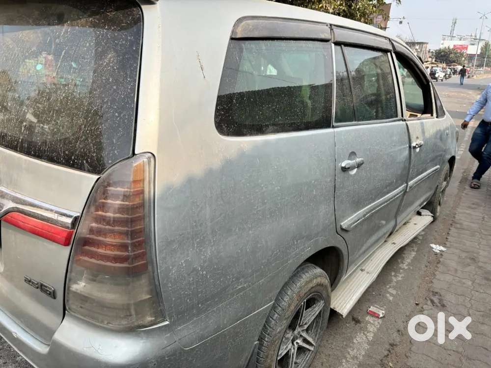 Toyota Innova 2006 Diesel 125000 Km Driven