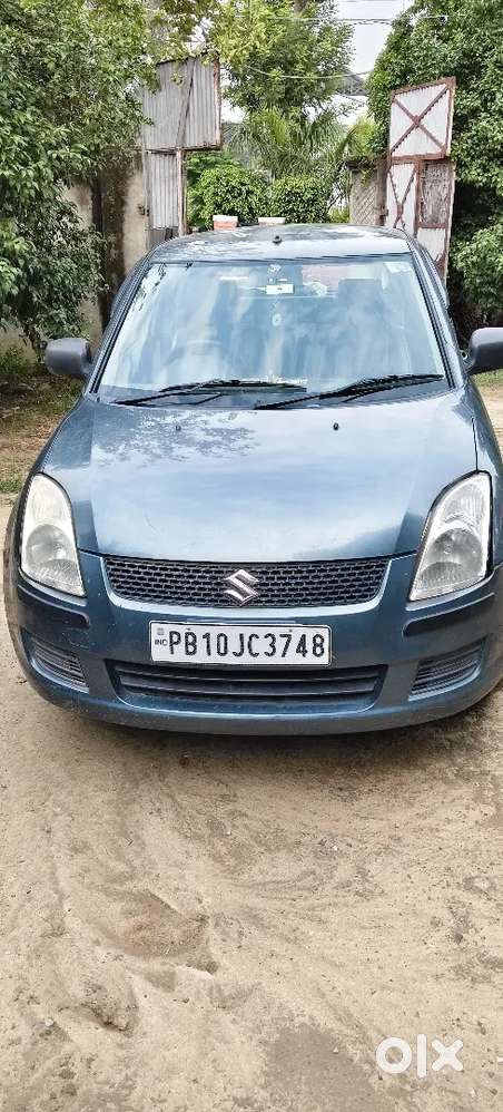 Maruti Suzuki Swift 2009 Petrol 27000 Km Driven