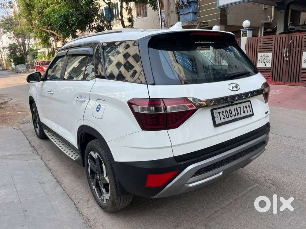 Hyundai Alcazar 1.5 Signature (o) Diesel At 6 Str Dual Tone, 2022, D..