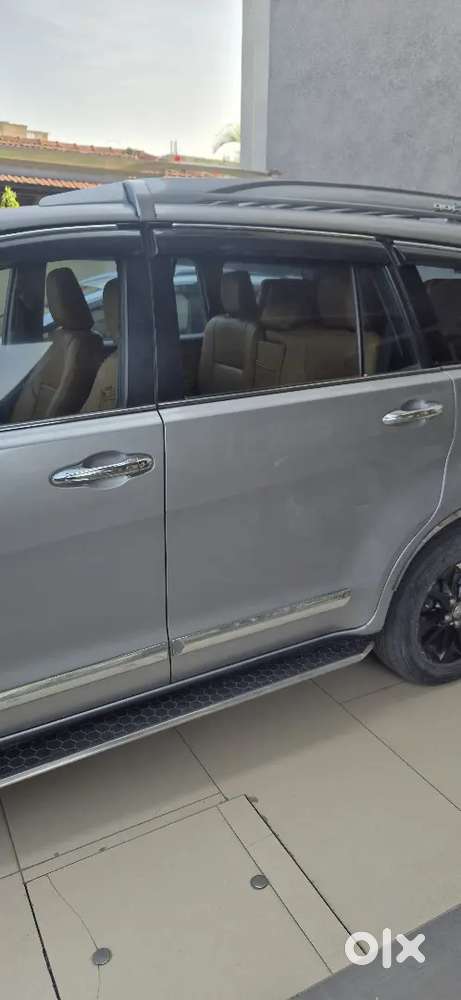 Toyota Innova Crysta 2016