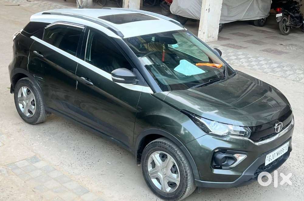 Tata Nexon 1.2 Revotron Xma Amt (s), 2021, Cng & Hybrids