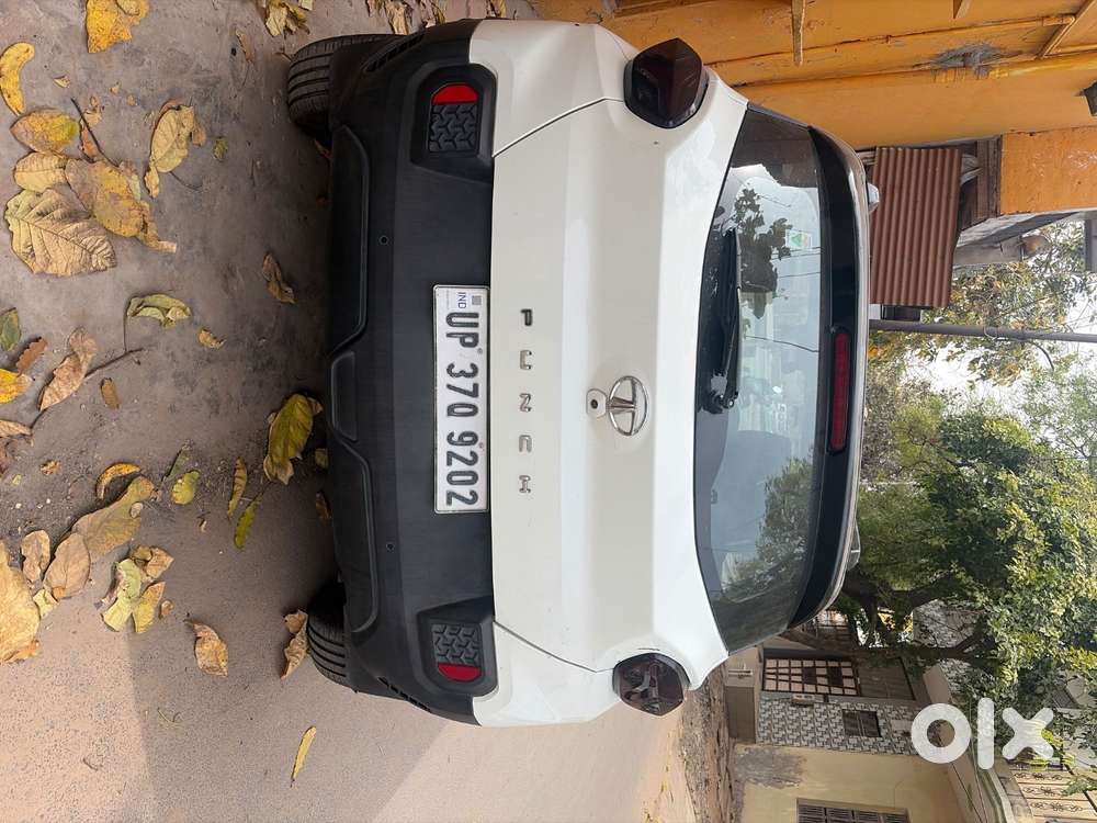 Tata Punch Creative Dual Tone, 2022, Mt, Petrol