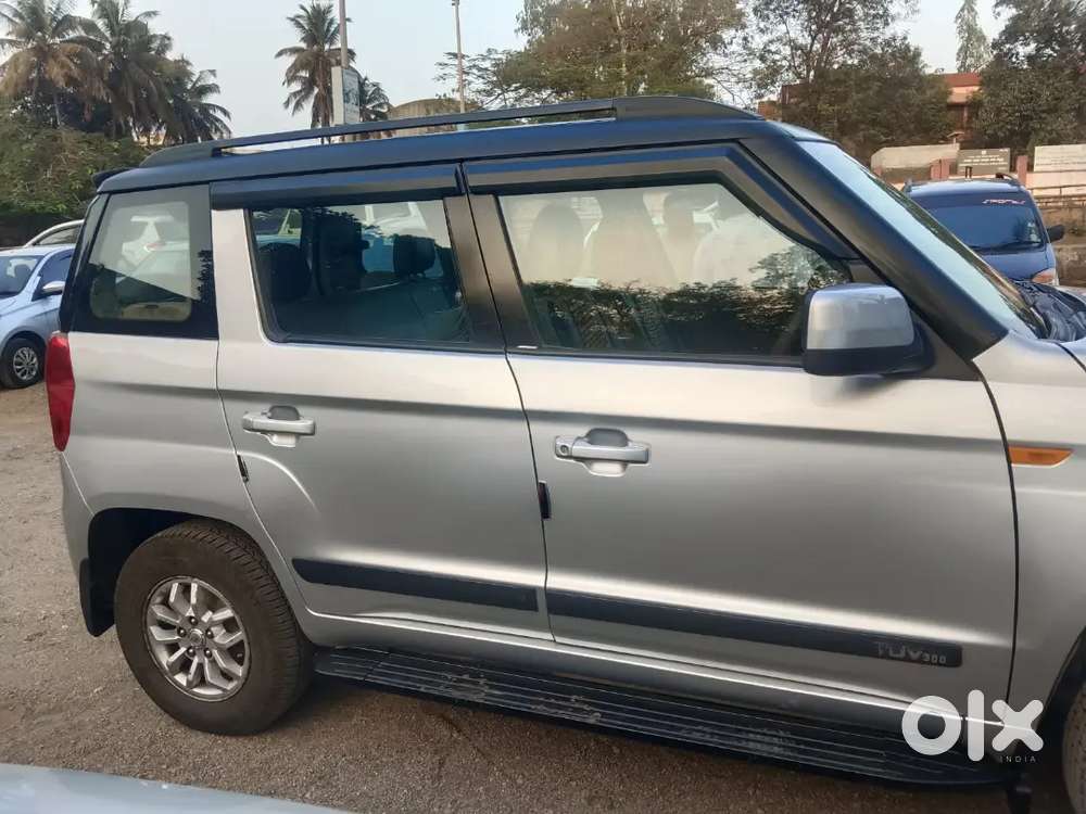 Mahindra Tuv 300 2016
