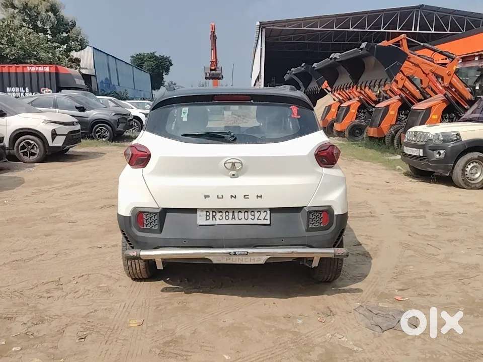 Tata Punch Creative, 2022, Petrol