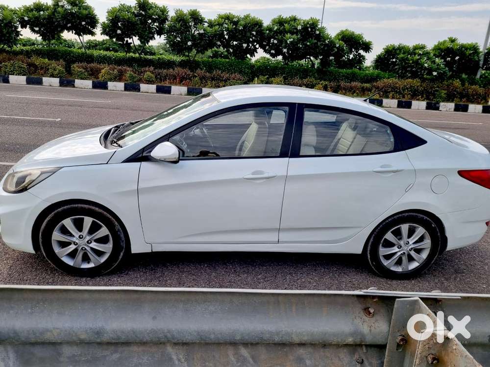 Hyundai Fluidic Verna 2013 Diesel Manual