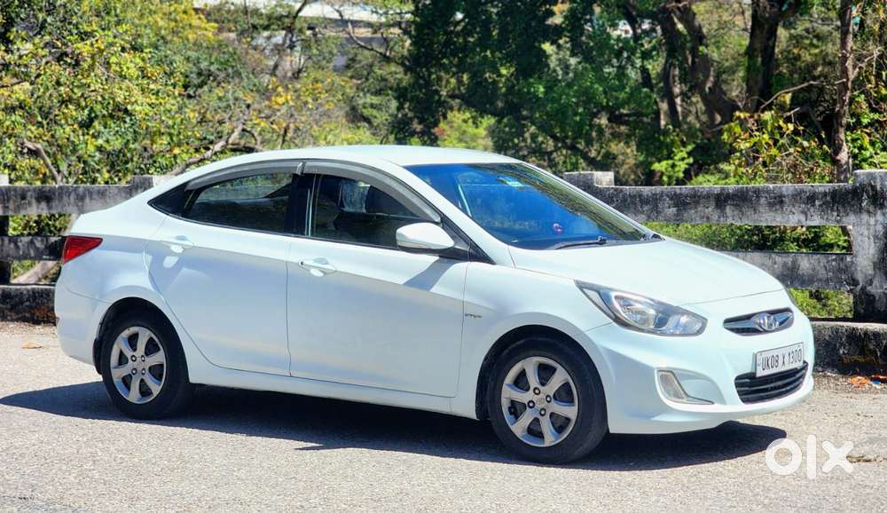 Hyundai Verna Fluidic 1.6 Vtvt Sx, 2012, Petrol