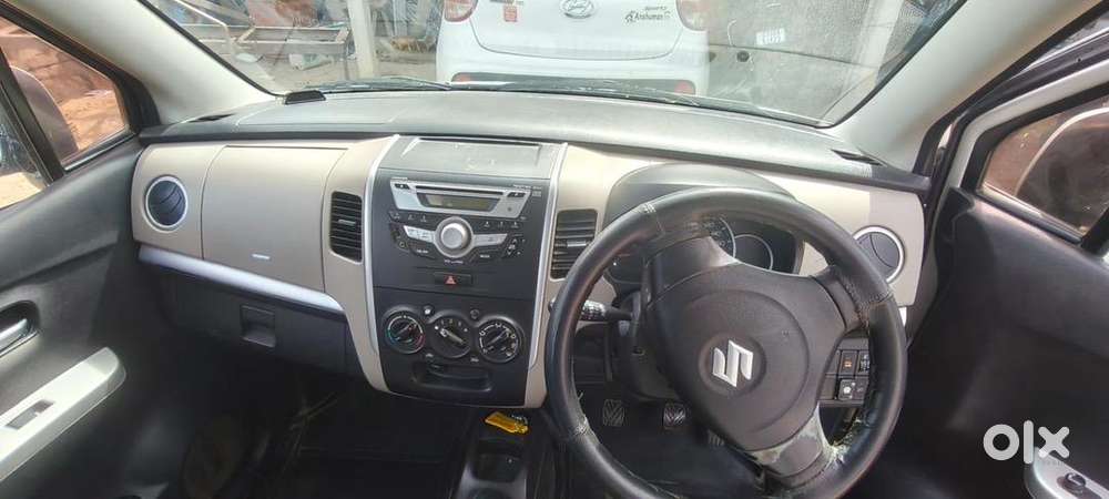 Maruti Suzuki Wagonr Vxi (2014) - Well Maintained - 2nd Owner