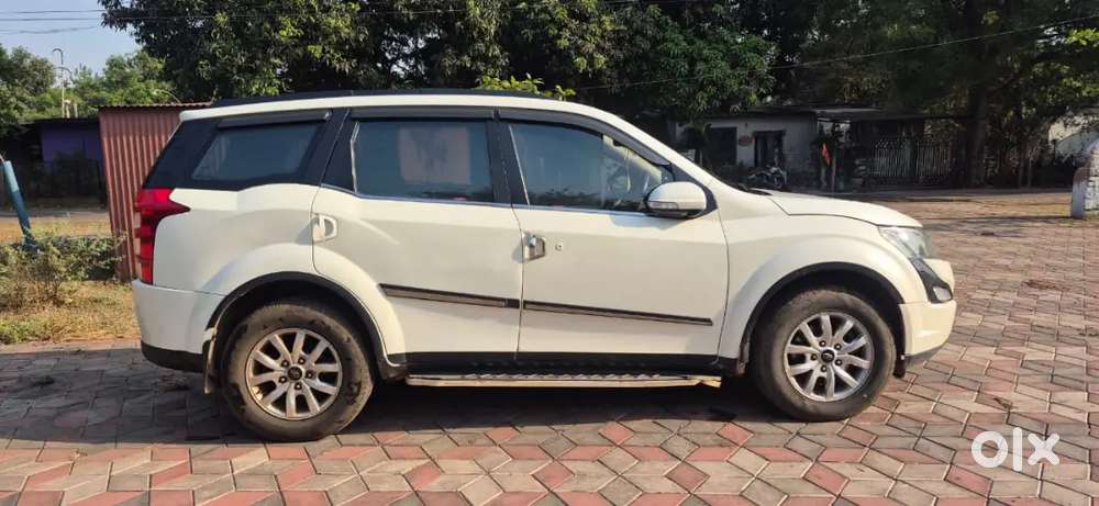 Xuv500 W10 Top Notch Condition