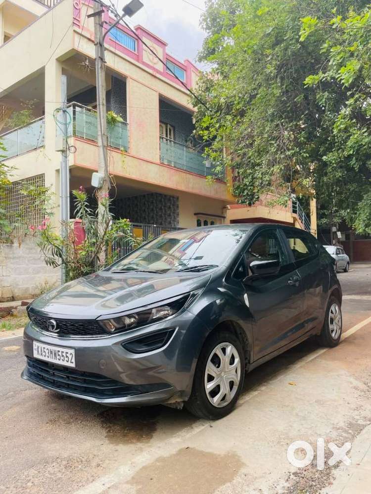 Tata Altroz 1.2 Xm, 2025, Petrol