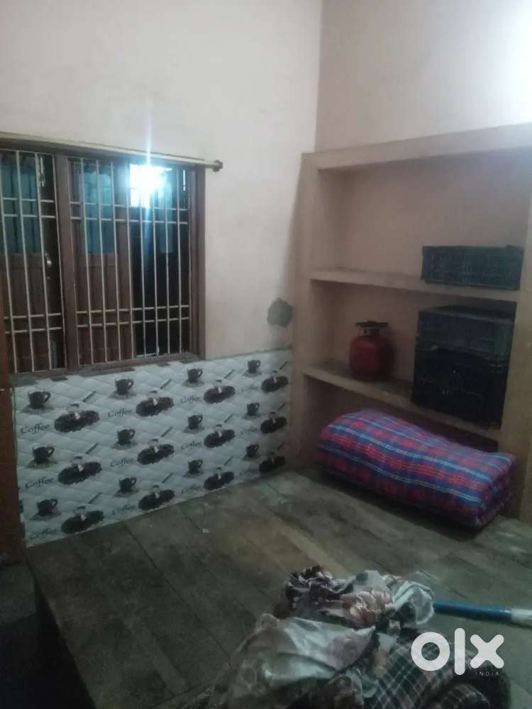 Room available for student